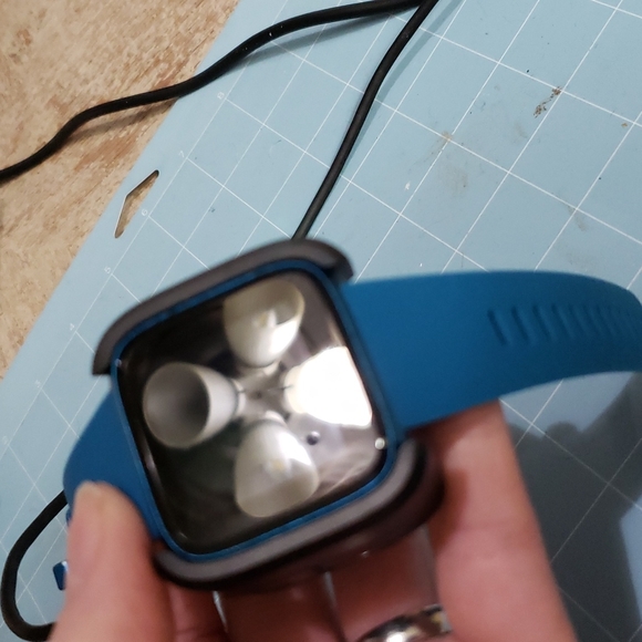 FitBit - Picture 6 of 11